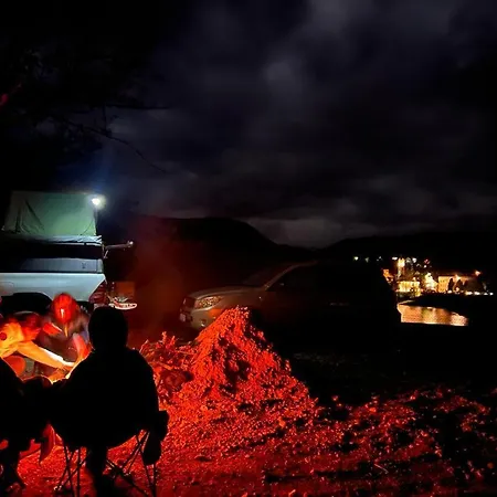 Auto Grubesa Campingplatz *