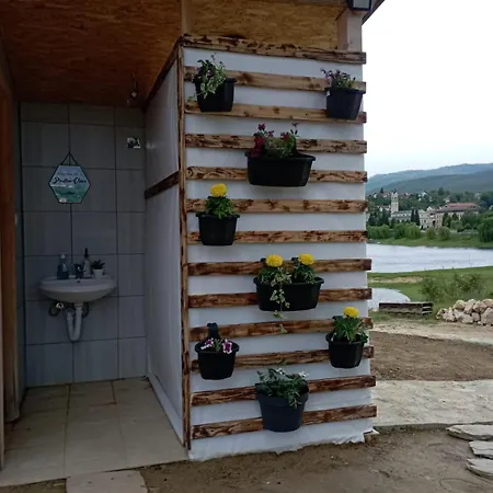 Auto Grubesa Kamp Scit