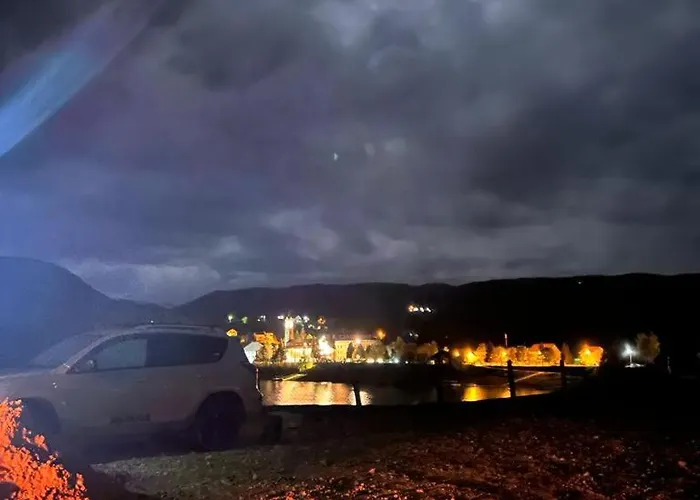 Auto Grubesa 캠프장 Scit