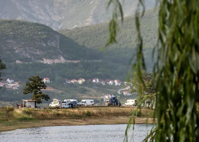 Auto Grubesa 캠프장 Scit