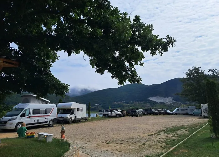 Kemping Auto Grubesa