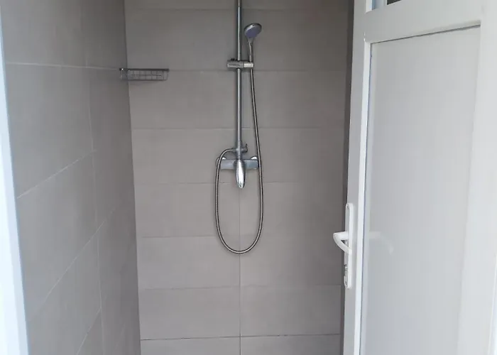 Kemping Auto Grubesa *